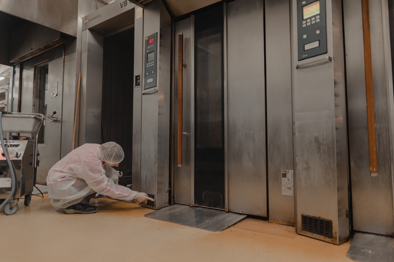 dukladne_cisteni_provozu